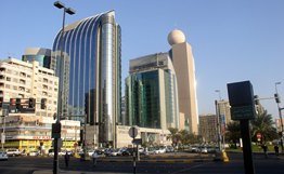 Самый большой отель в Абу-Даби распахнет свои двери