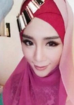 Рамадан 2014: Бывшая модель Playboy Феликсия Йип приняла Ислам 